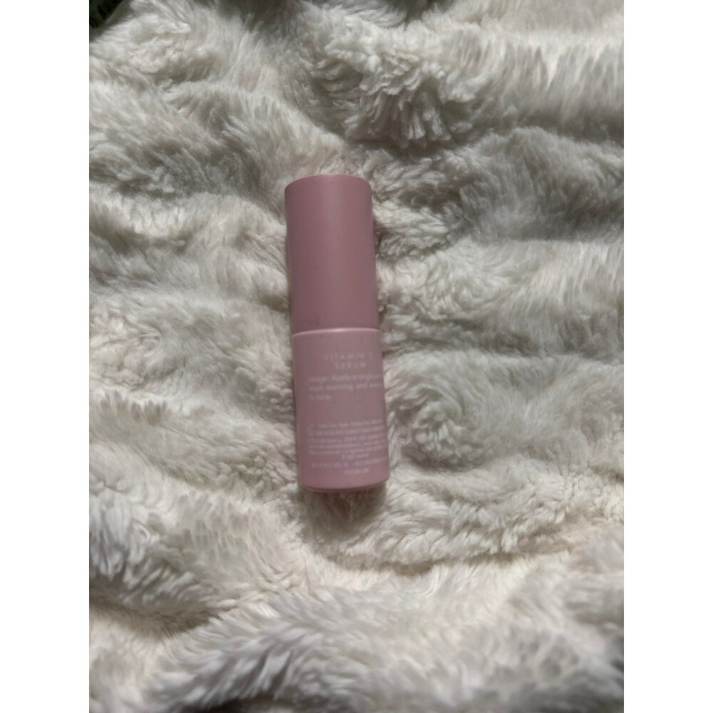 Kylie Skin Vitamin C Serum - Picture 2 of 3